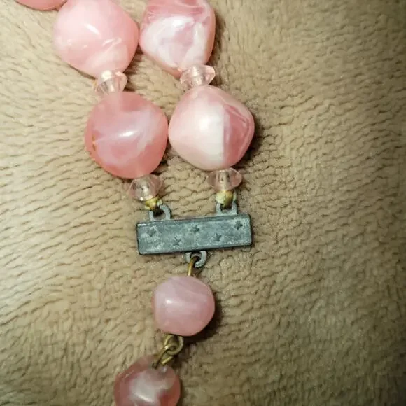 Vintage necklace with post earrings - Picture 6 of 6